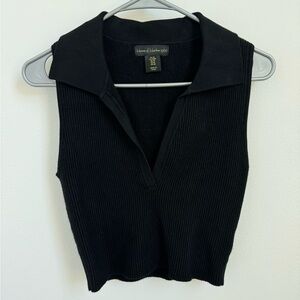 House of Harlow Black Deep V Collared Tank